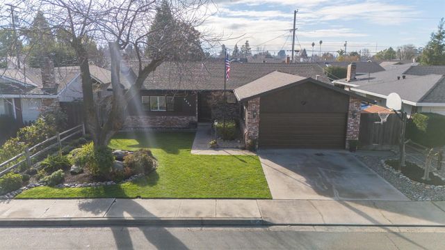 2320 E Canal Dr, Turlock, CA 95380