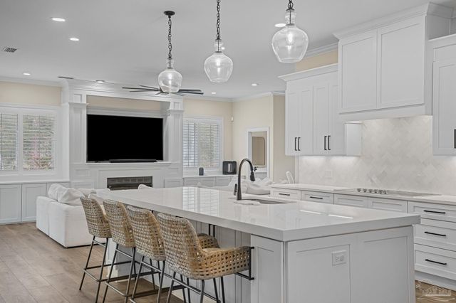 3175 Marcus Pointe Blvd, Pensacola, FL 32505