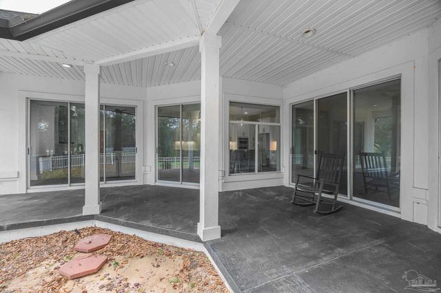 3175 Marcus Pointe Blvd, Pensacola, FL 32505