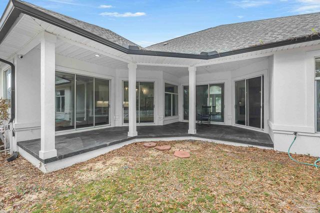 3175 Marcus Pointe Blvd, Pensacola, FL 32505