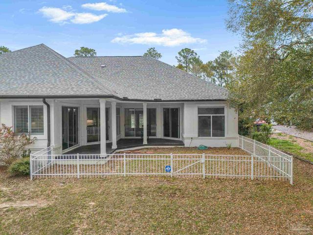 3175 Marcus Pointe Blvd, Pensacola, FL 32505