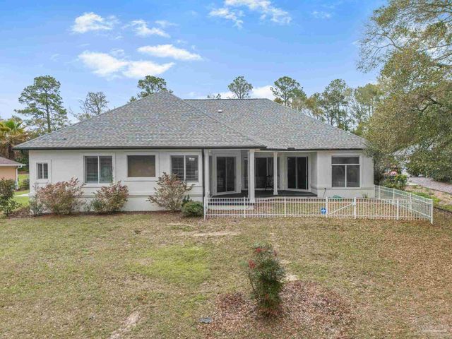 3175 Marcus Pointe Blvd, Pensacola, FL 32505