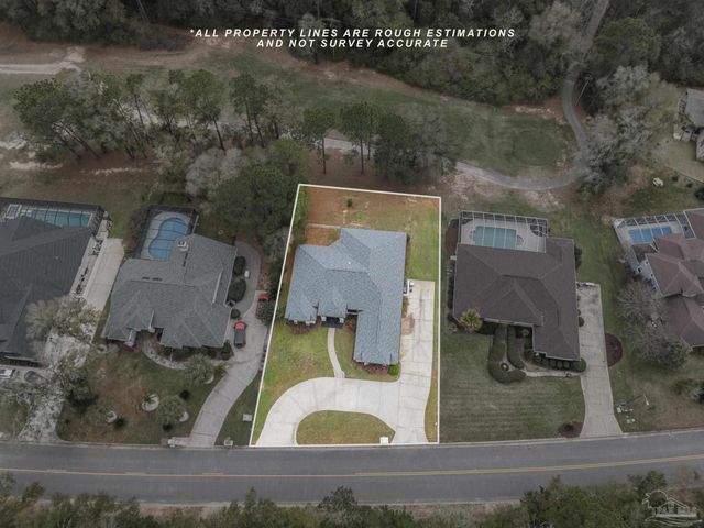 3175 Marcus Pointe Blvd, Pensacola, FL 32505