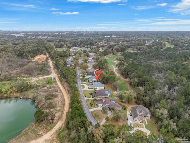 3175 Marcus Pointe Blvd, Pensacola, FL 32505