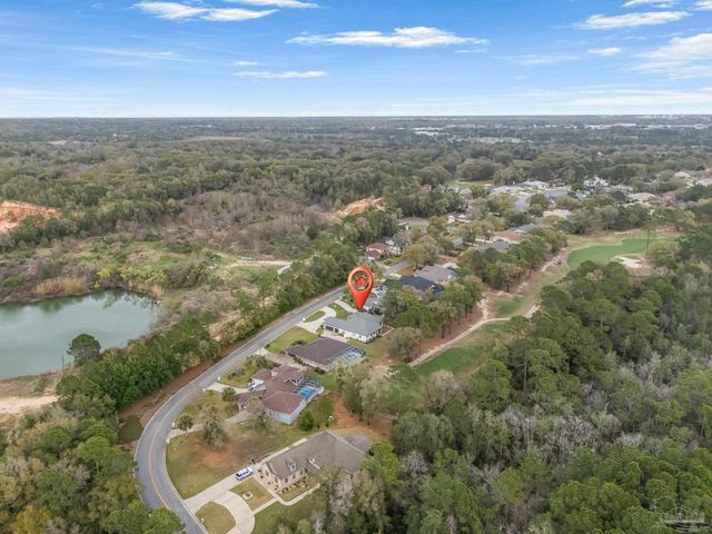 3175 Marcus Pointe Blvd, Pensacola, FL 32505