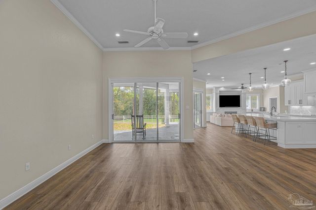 3175 Marcus Pointe Blvd, Pensacola, FL 32505