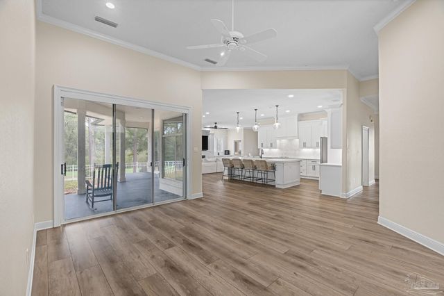 3175 Marcus Pointe Blvd, Pensacola, FL 32505