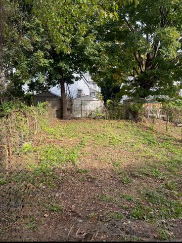 400 East Avenue, Bridgeport, CT 06610