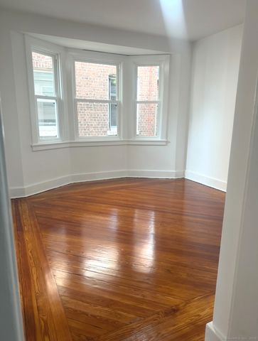 400 East Avenue, Bridgeport, CT 06610