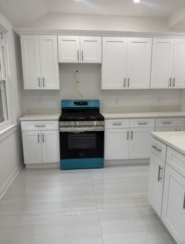 400 East Avenue, Bridgeport, CT 06610