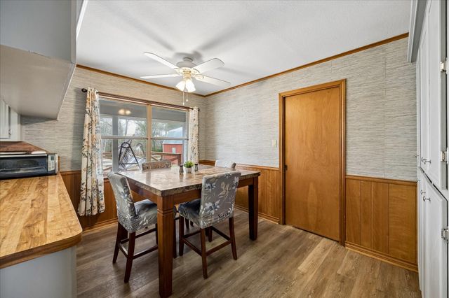 2919 Centerhill Circle, Bellville, TX 77418