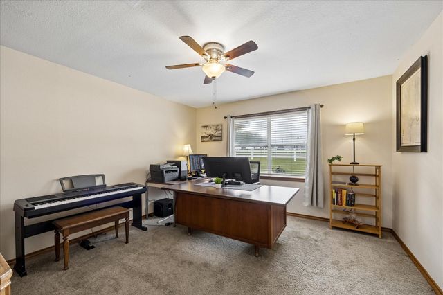 2919 Centerhill Circle, Bellville, TX 77418