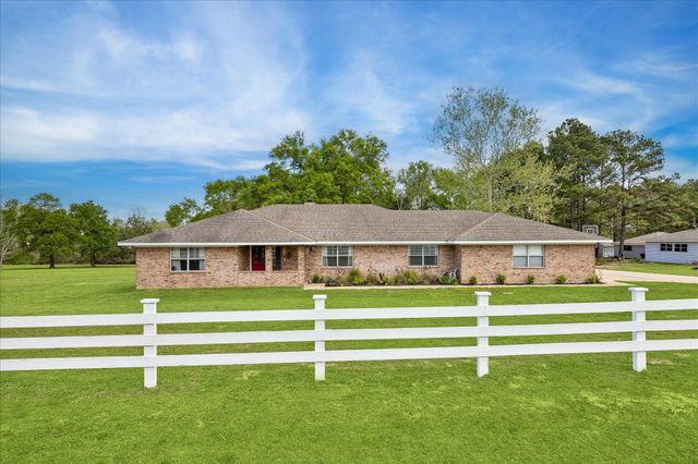 2919 Centerhill Circle, Bellville, TX 77418