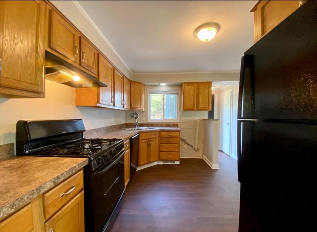 413 Wilshire Street, Park Forest, IL 60466