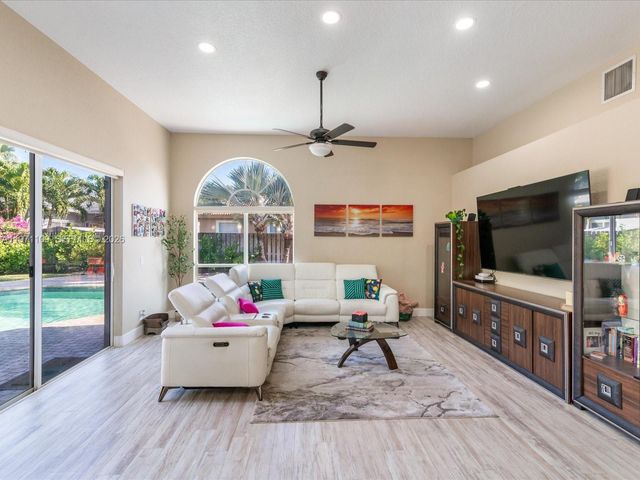 2221 NW 129th Ter, Pembroke Pines, FL 33028