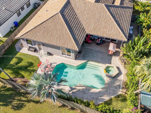 2221 NW 129th Ter, Pembroke Pines, FL 33028