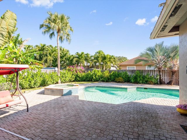 2221 NW 129th Ter, Pembroke Pines, FL 33028