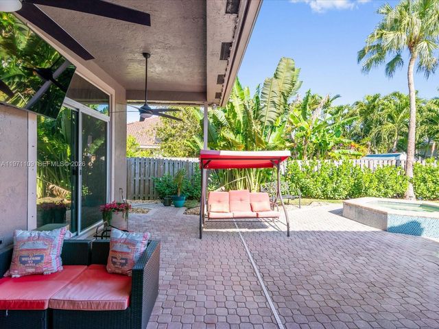 2221 NW 129th Ter, Pembroke Pines, FL 33028