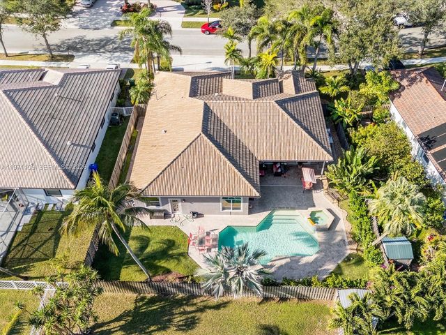 2221 NW 129th Ter, Pembroke Pines, FL 33028