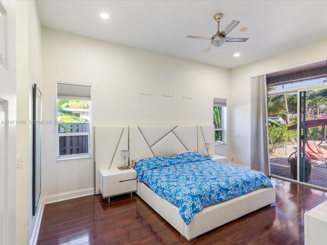 2221 NW 129th Ter, Pembroke Pines, FL 33028