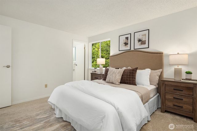 21006 NE 18th Place, Sammamish, WA 98074