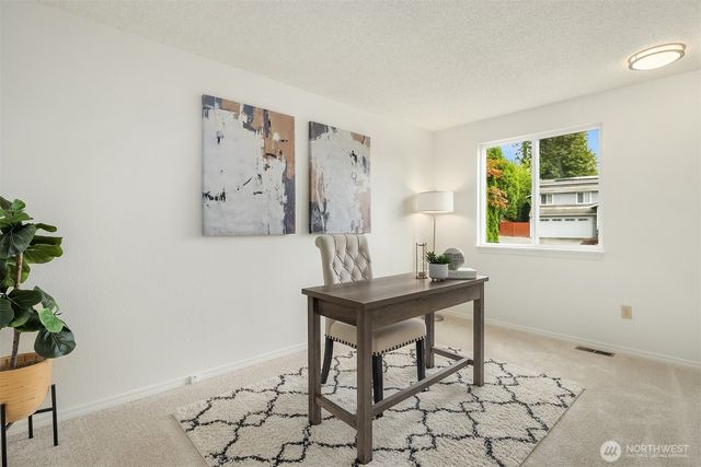 21006 NE 18th Place, Sammamish, WA 98074
