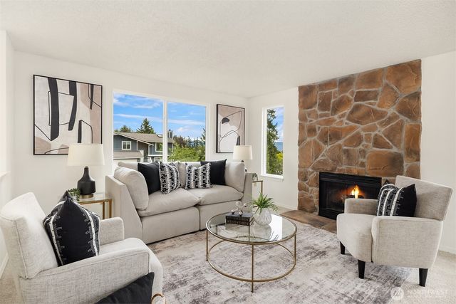 21006 NE 18th Place, Sammamish, WA 98074