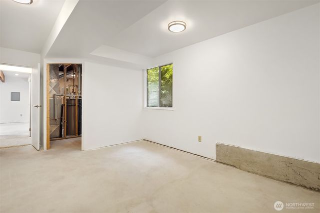 21006 NE 18th Place, Sammamish, WA 98074