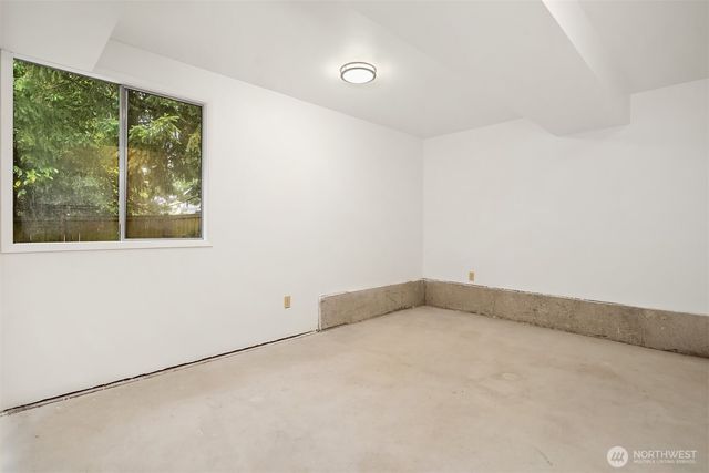 21006 NE 18th Place, Sammamish, WA 98074