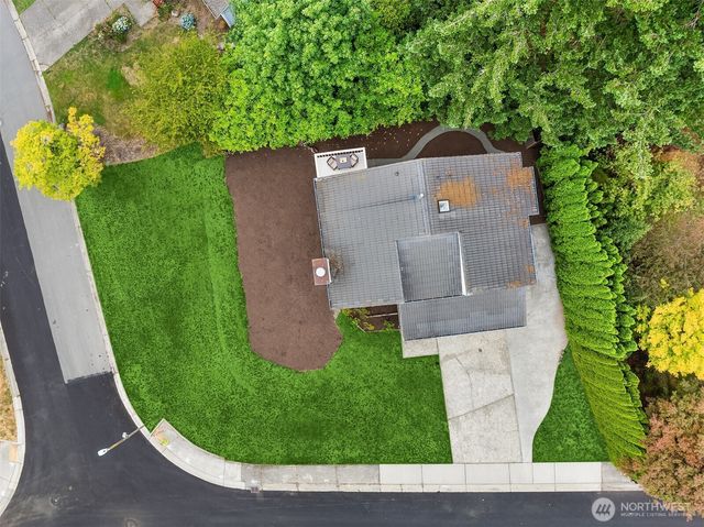 21006 NE 18th Place, Sammamish, WA 98074