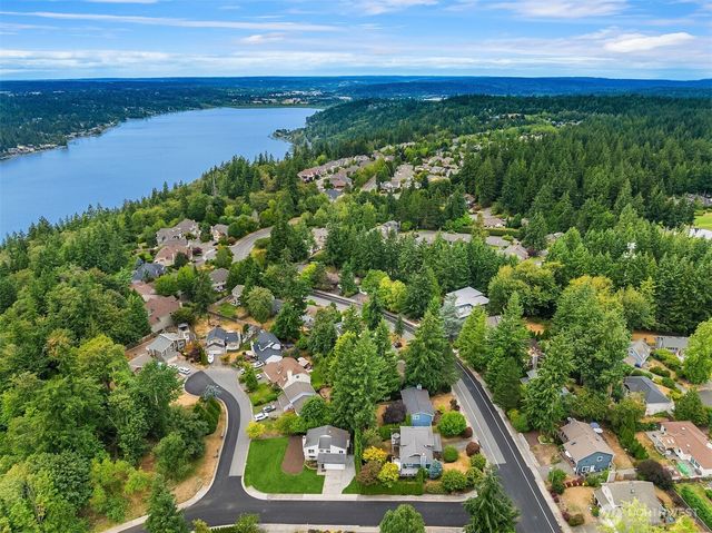 21006 NE 18th Place, Sammamish, WA 98074