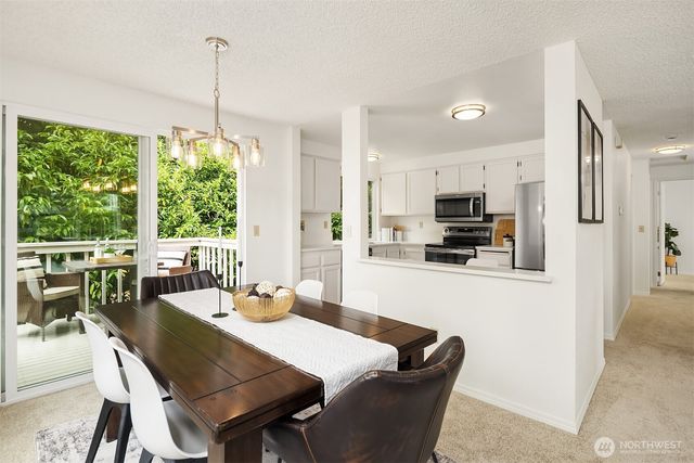 21006 NE 18th Place, Sammamish, WA 98074