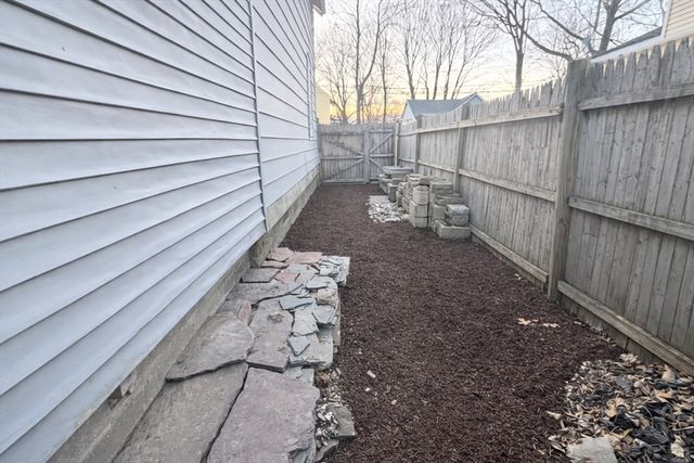 23 Stillman St, Framingham, MA 01702