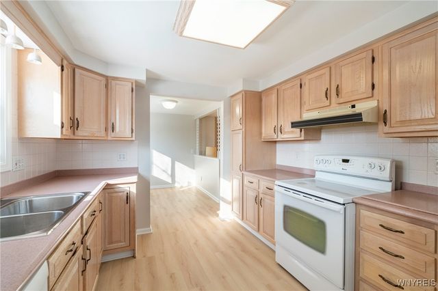 64 Melody Lane, Tonawanda, NY 14150