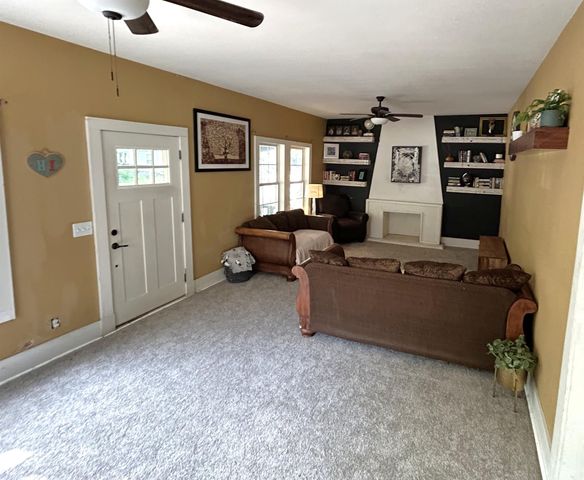 230 S Chautauqua Ave, Wichita, KS 67211