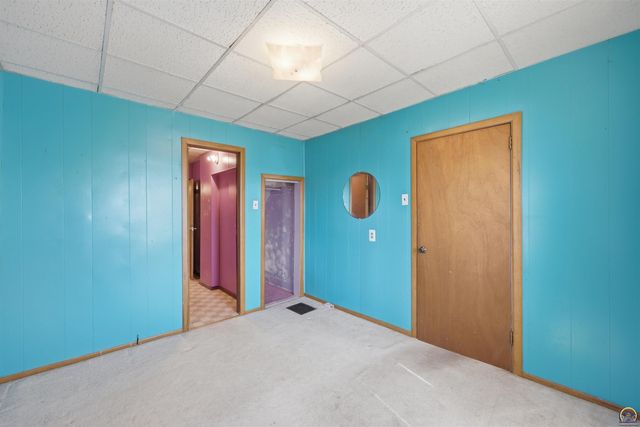 2716 NE Seward AVE, Topeka, KS 66616