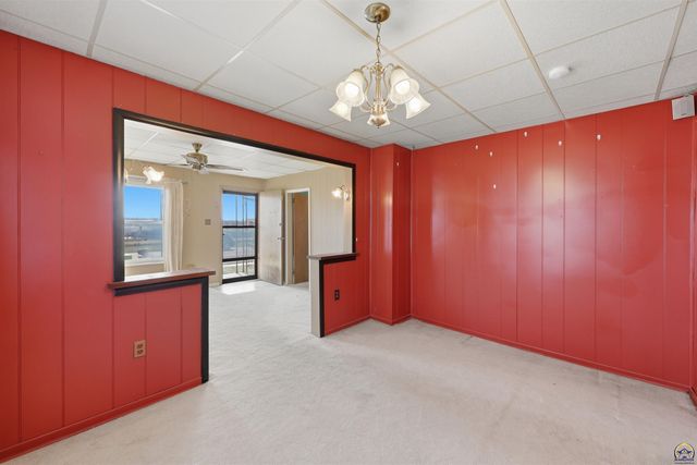 2716 NE Seward AVE, Topeka, KS 66616