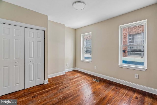 2255 WATERLOO ST, Philadelphia, PA 19133