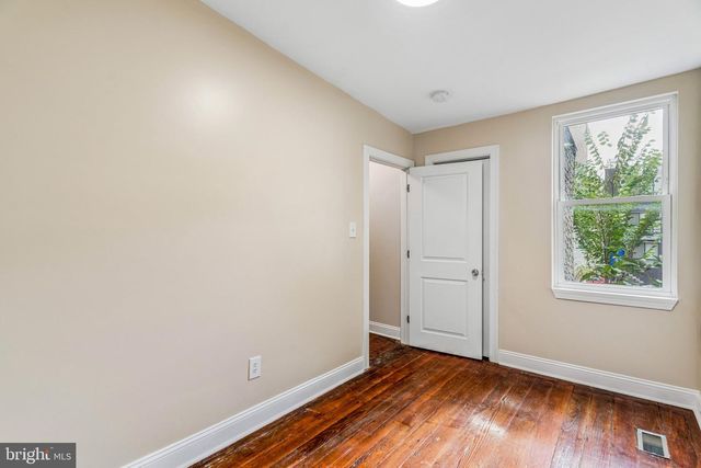 2255 WATERLOO ST, Philadelphia, PA 19133