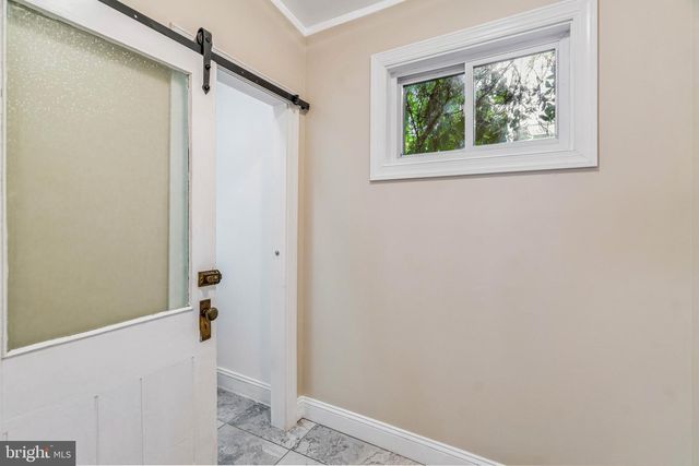 2255 WATERLOO ST, Philadelphia, PA 19133