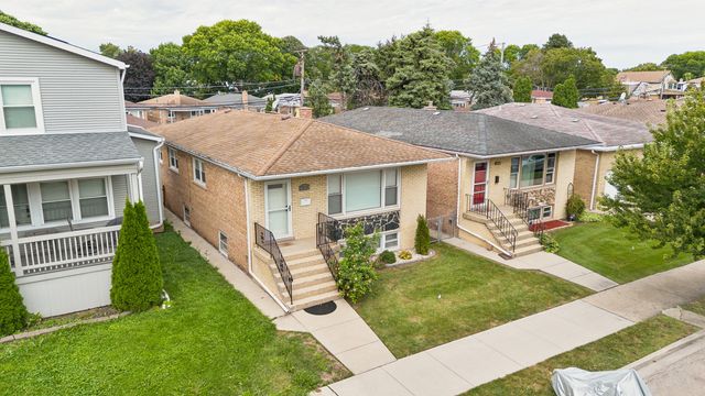 4830 N Nagle Avenue, Chicago, IL 60630