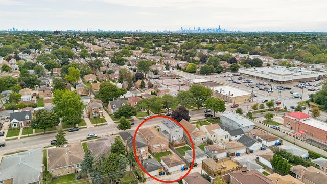4830 N Nagle Avenue, Chicago, IL 60630