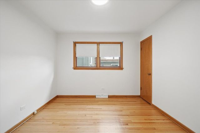 4830 N Nagle Avenue, Chicago, IL 60630