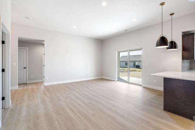 10510 Danube Dr, Pasco, WA 99301
