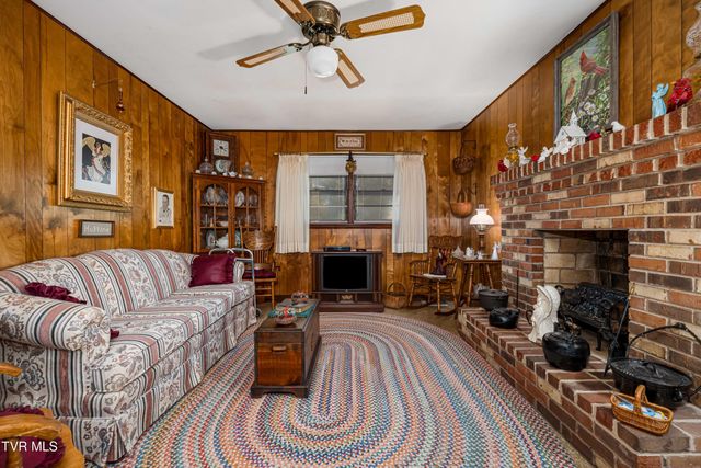 1115 Huffine Road, Johnson City, TN 37604