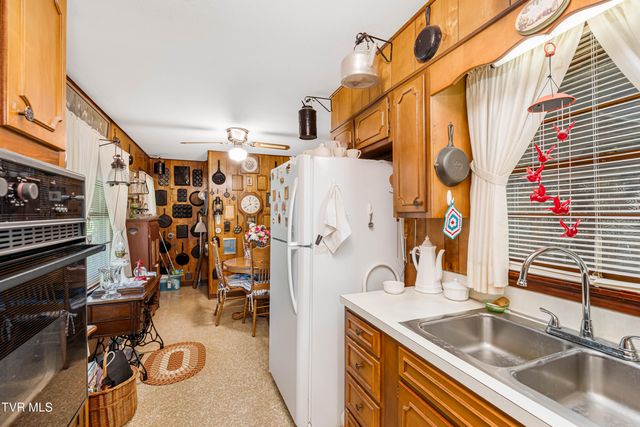 1115 Huffine Road, Johnson City, TN 37604