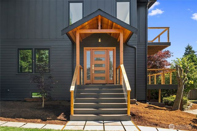 9808 224th Street SW, Edmonds, WA 98020