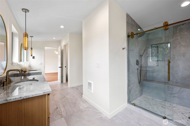 9808 224th Street SW, Edmonds, WA 98020