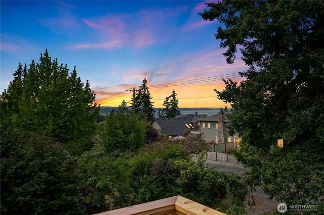 9808 224th Street SW, Edmonds, WA 98020