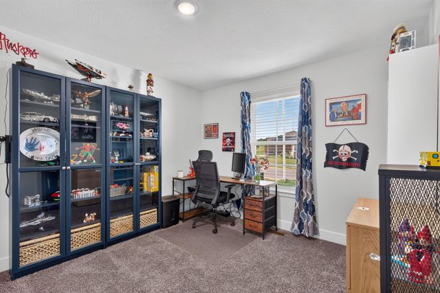 4237 S Hollow Branch Way, Battlefield, MO 65619